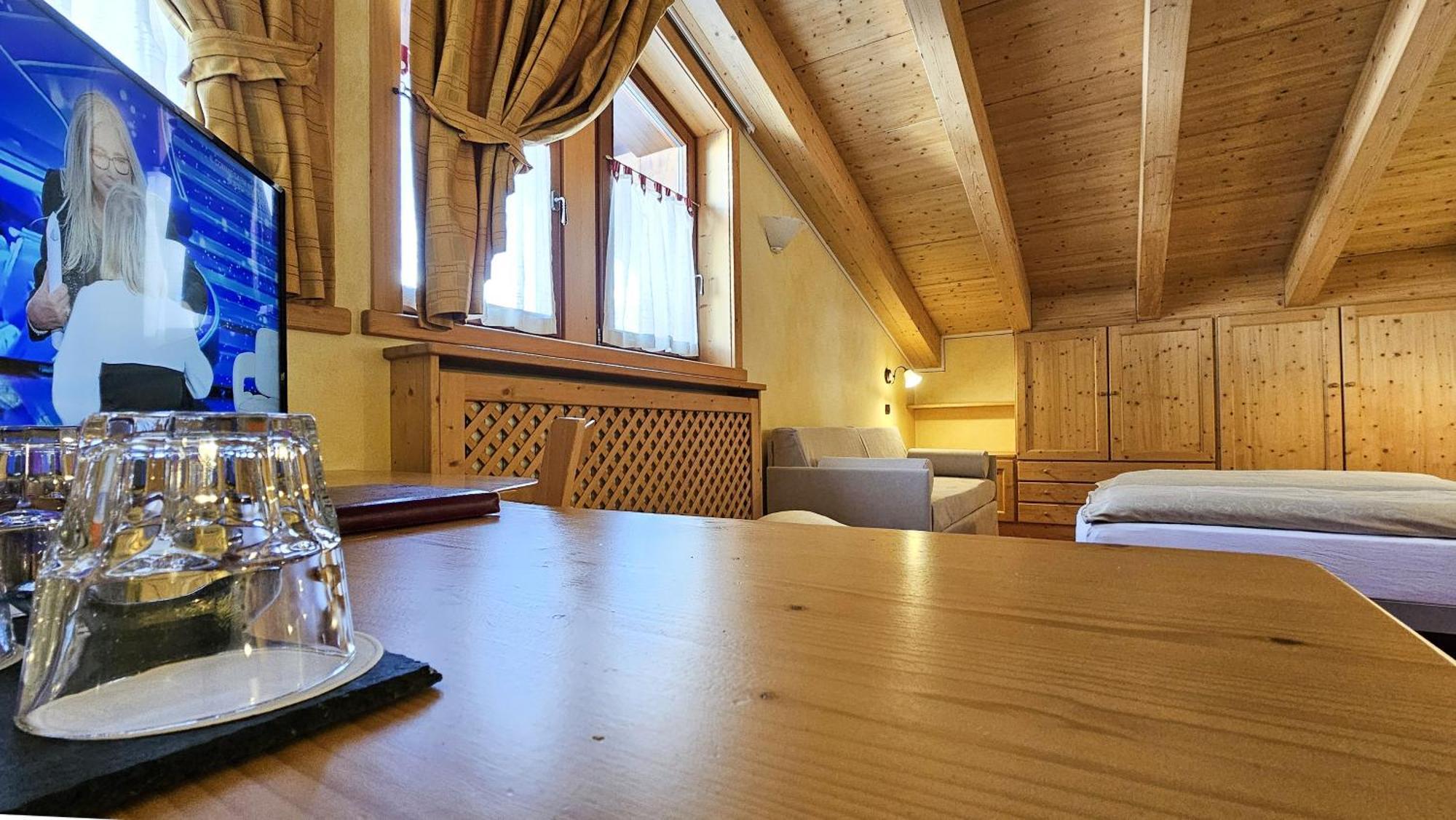 Albergo Alpenrose Livigno Dış mekan fotoğraf